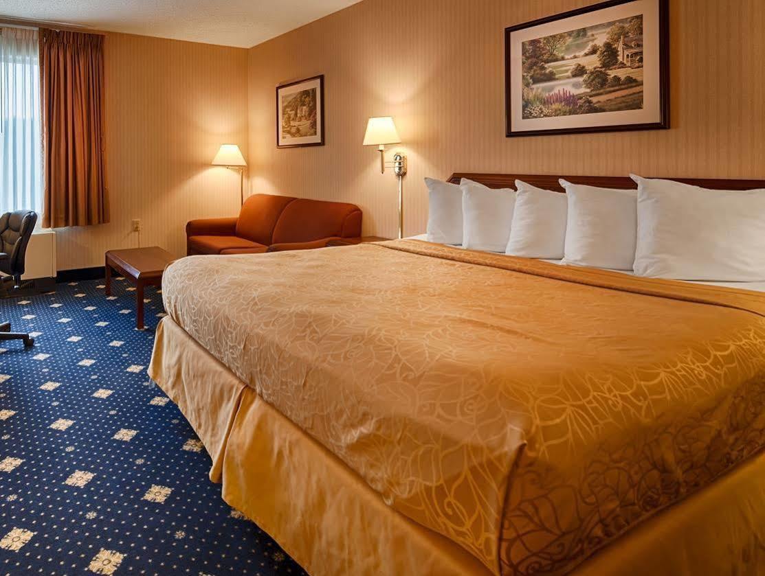 Baymont By Wyndham Groton/Mystic Hotell Eksteriør bilde